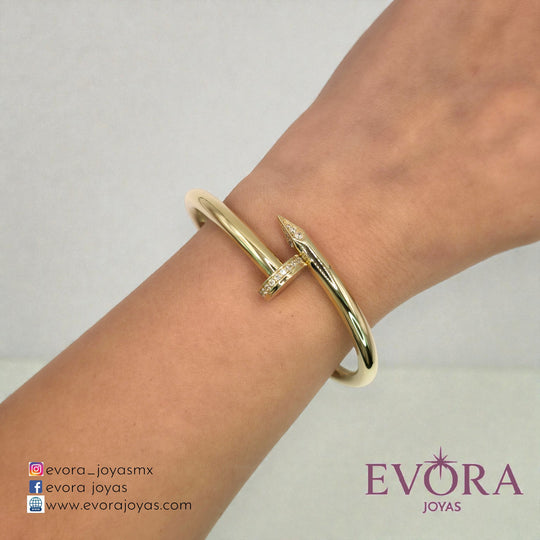 Pulsera Clavo lisa de Oro 10k